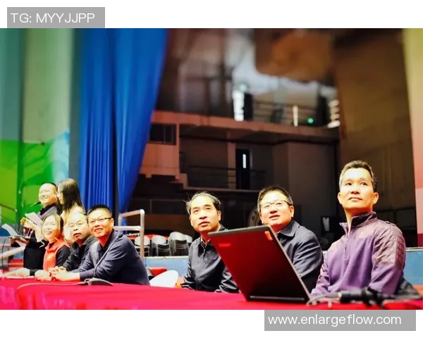 武汉羽毛球队崛起之路：邀请赛背后的成长与奋斗故事